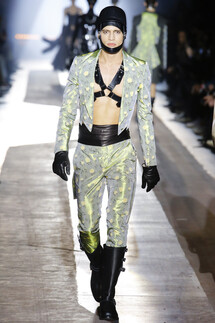 Moschino FALL 2018 MENSWEAR Milan MFW коллекция Moschino осень 2018 мужская неделя моды в Милане Mainstyles